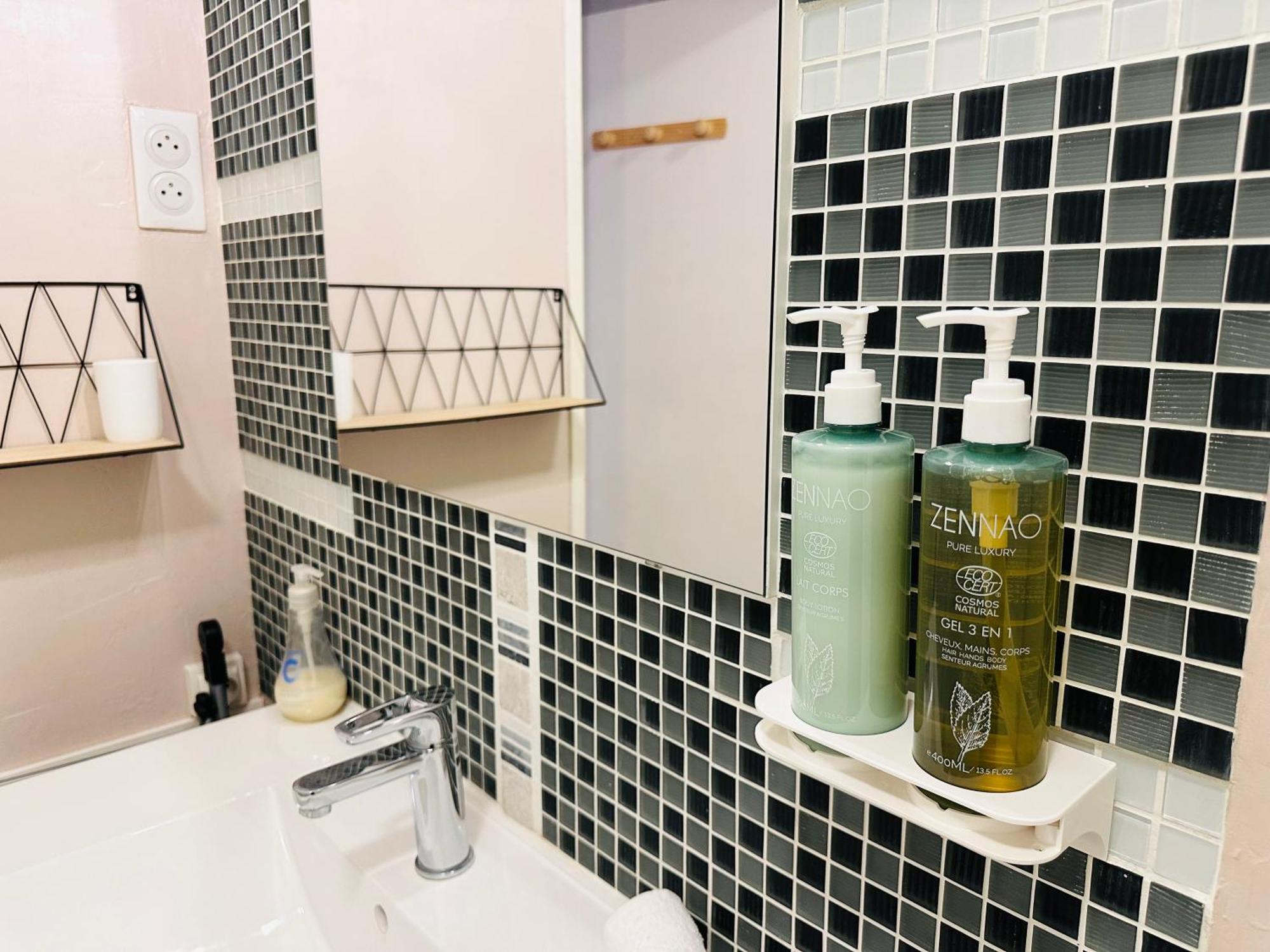 Orleans Centre Proche Gare - Appartement Fonctionnel Residence Calme Parking Prive Gratuit - Le Central Elegance 外观 照片