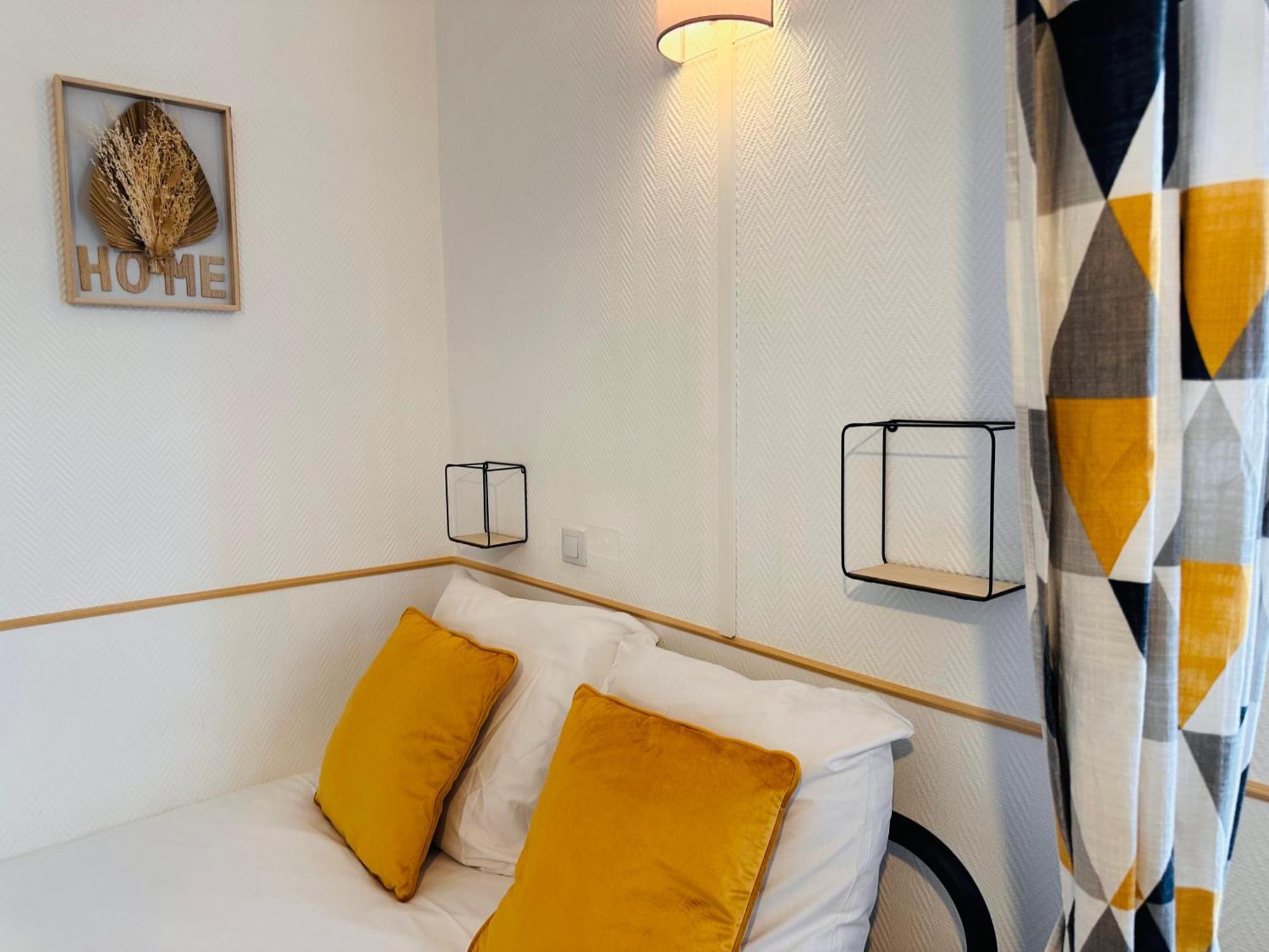 Orleans Centre Proche Gare - Appartement Fonctionnel Residence Calme Parking Prive Gratuit - Le Central Elegance 外观 照片